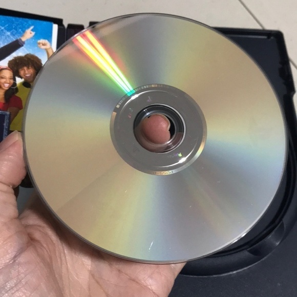 HIGH School Musical Sing It Playstation 2 Ps2  Video Game Disney - Picture 4 of 5